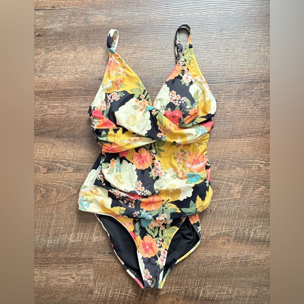 TRIBAL SPORT floral one-piece swimsuit v-neck tummy control beach vacation sz L